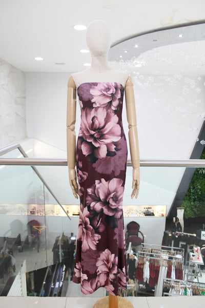 Vestido strapless vino con flores