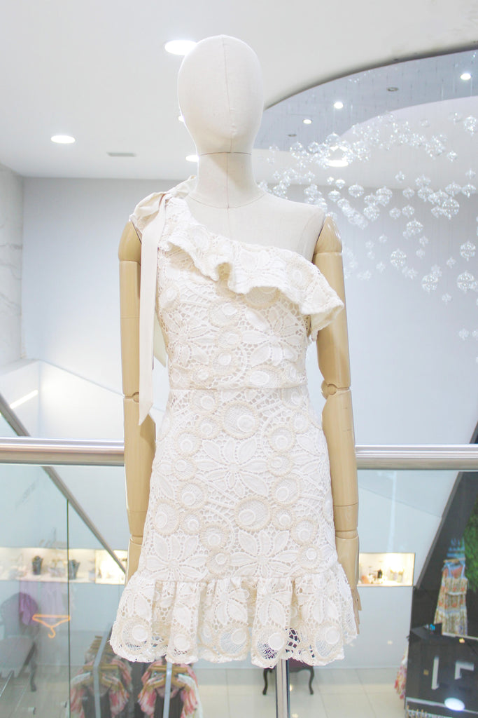 Vestido guipur corto
