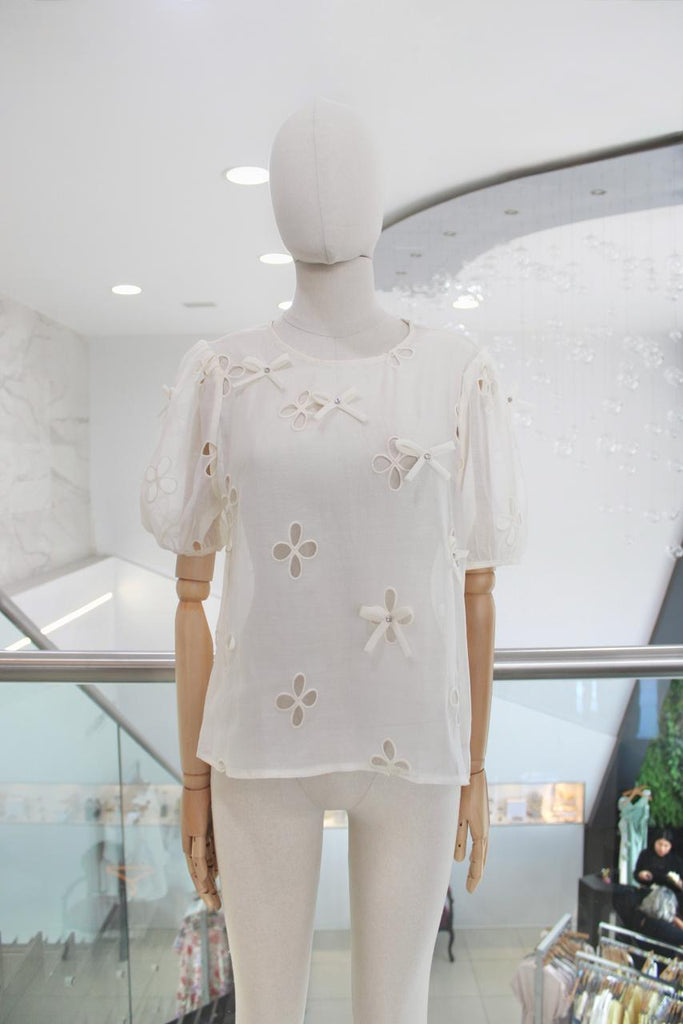 Blusa blanca moños