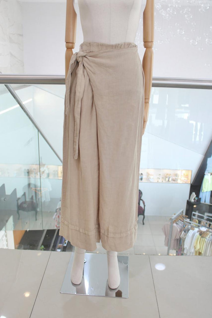 Pantalón lino beige