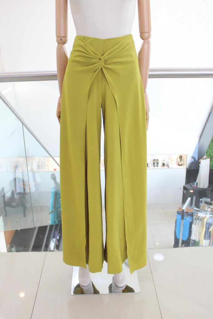 Pantalón verde amplio