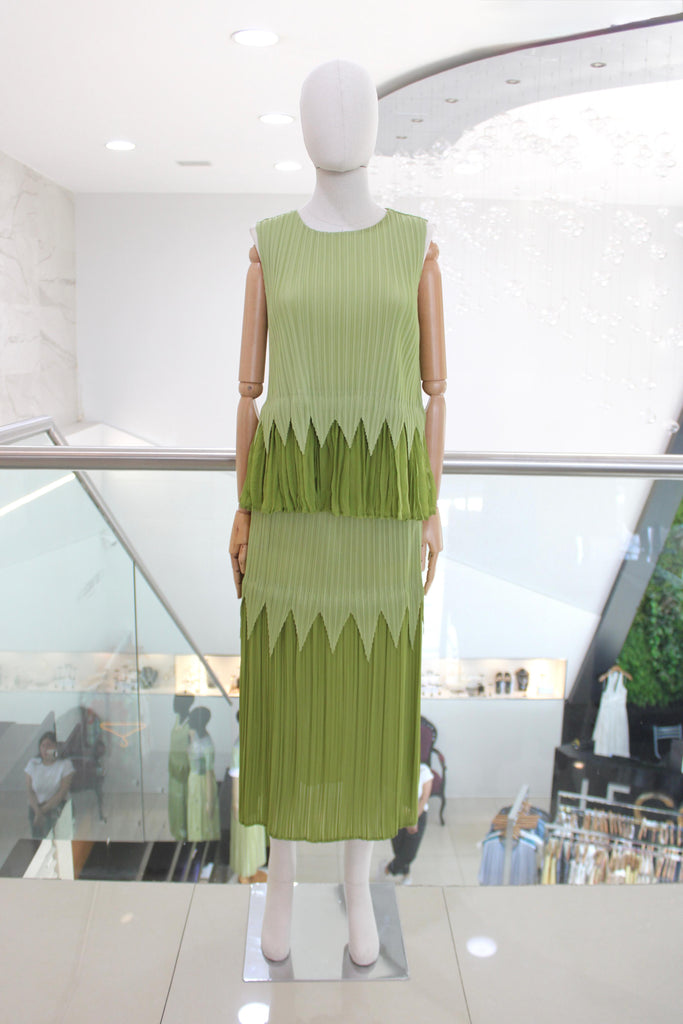 Conjunto plisado verde oliva