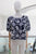 Blusa azul marino con bordado