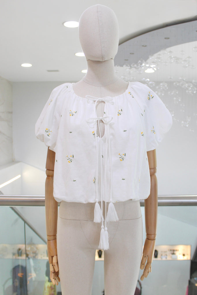 Blusa bordado flores