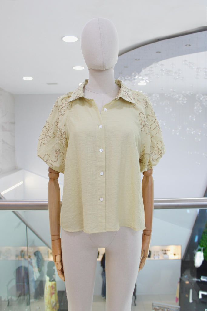 Blusa camisera amarilla