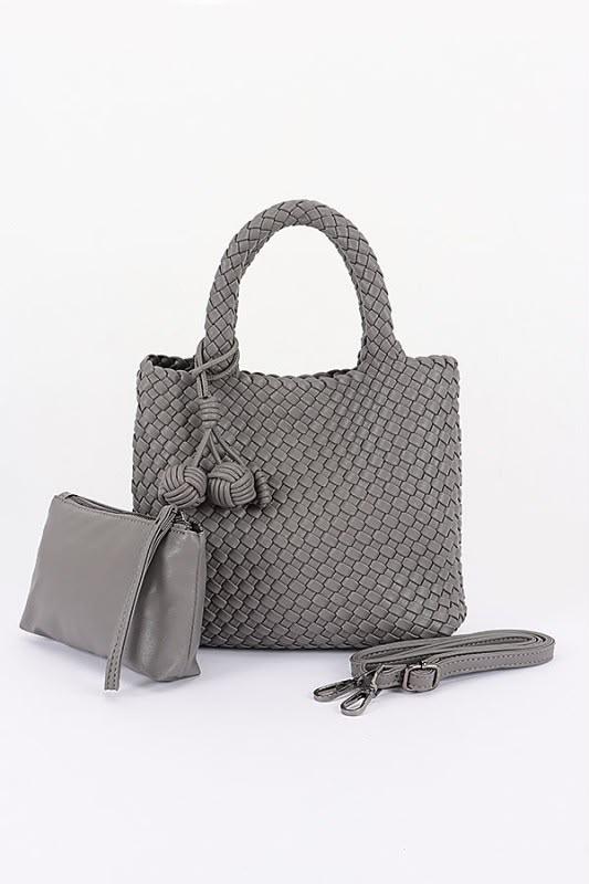 Bolsa gris con cartera