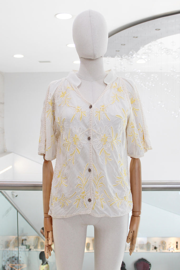Blusa bordado floral amarillo