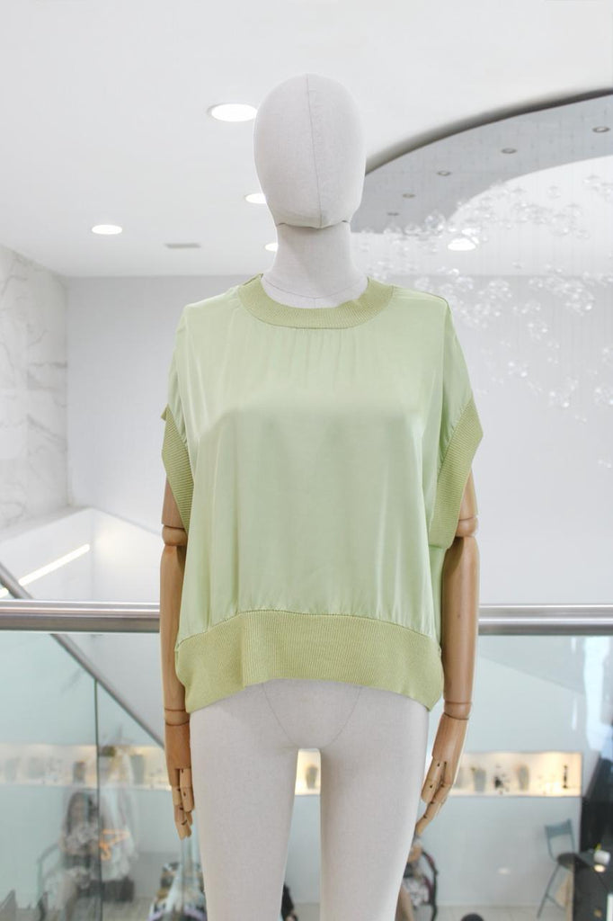 Blusa satinada verde lima