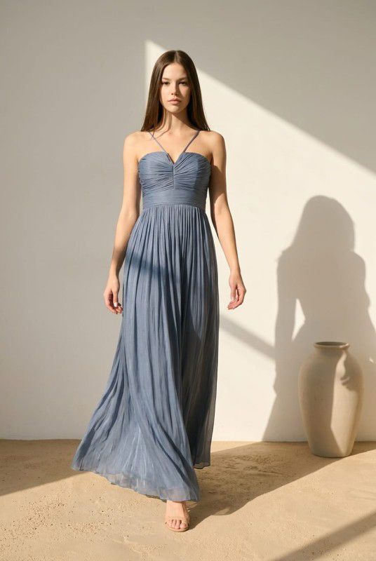 Vestido azul grisáceo