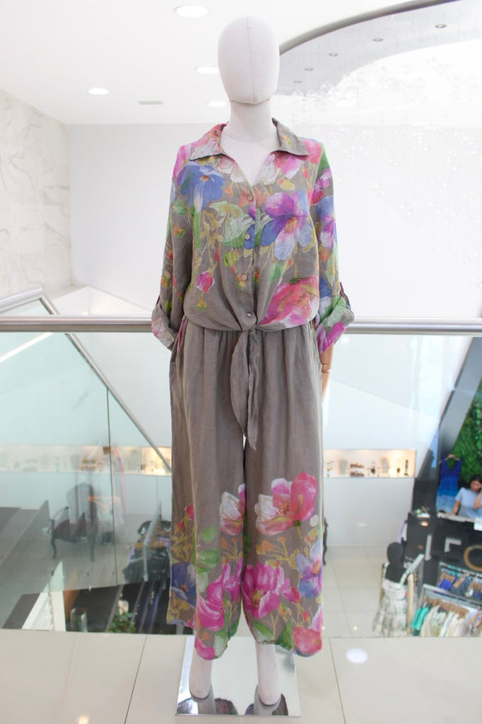 Conjunto lino café floral