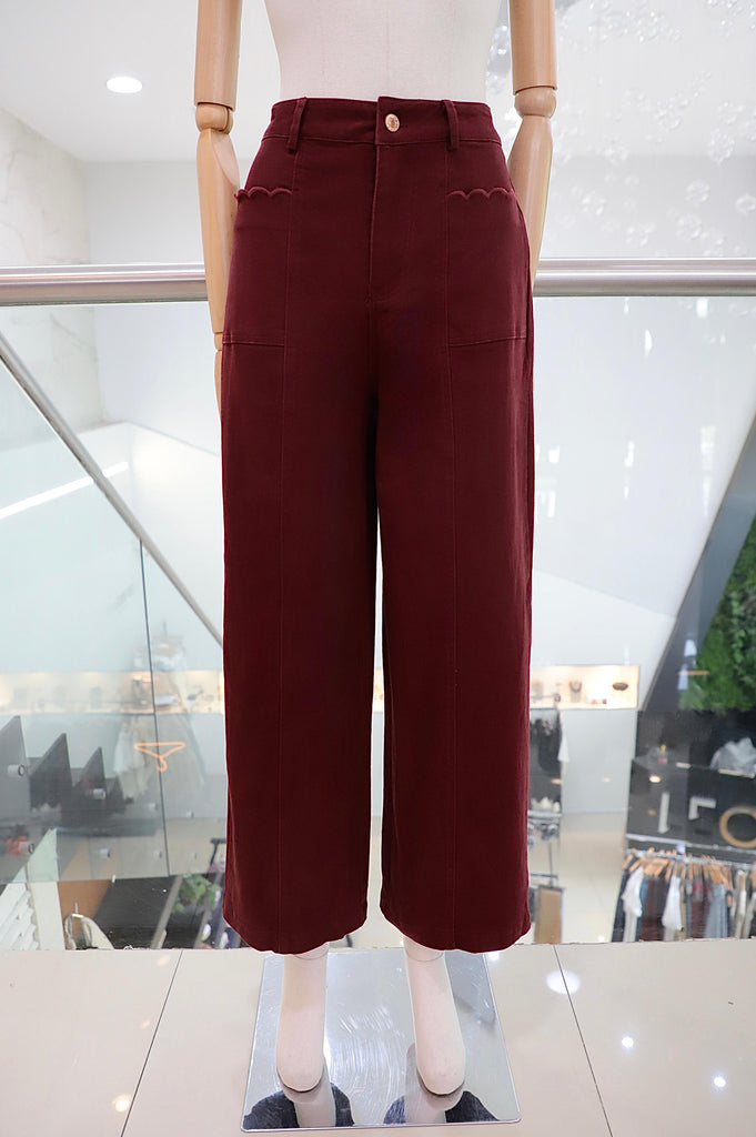 Pantalón rojo vino