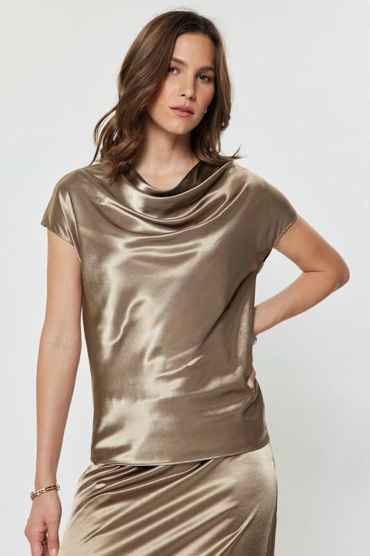 Blusa metálica café