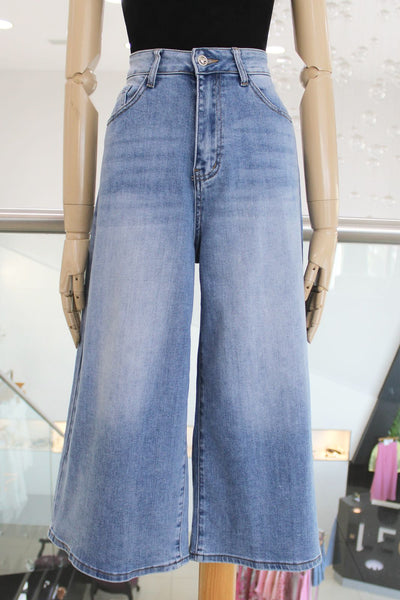 Capris acampanados