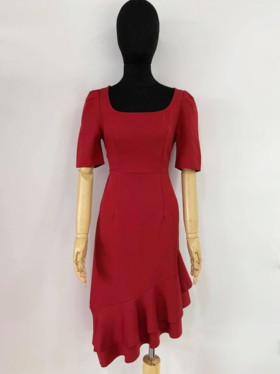 Vestido rojo cuello cuadrado80%/50%